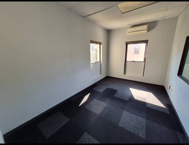 904M² OFFICE TO LET IN WOODMEAD